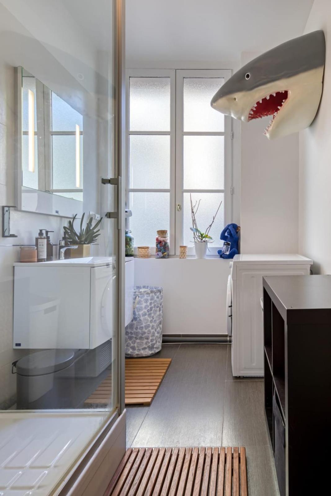 Gerard, Appartement Central Avec Parking Prive Ruan Exterior foto