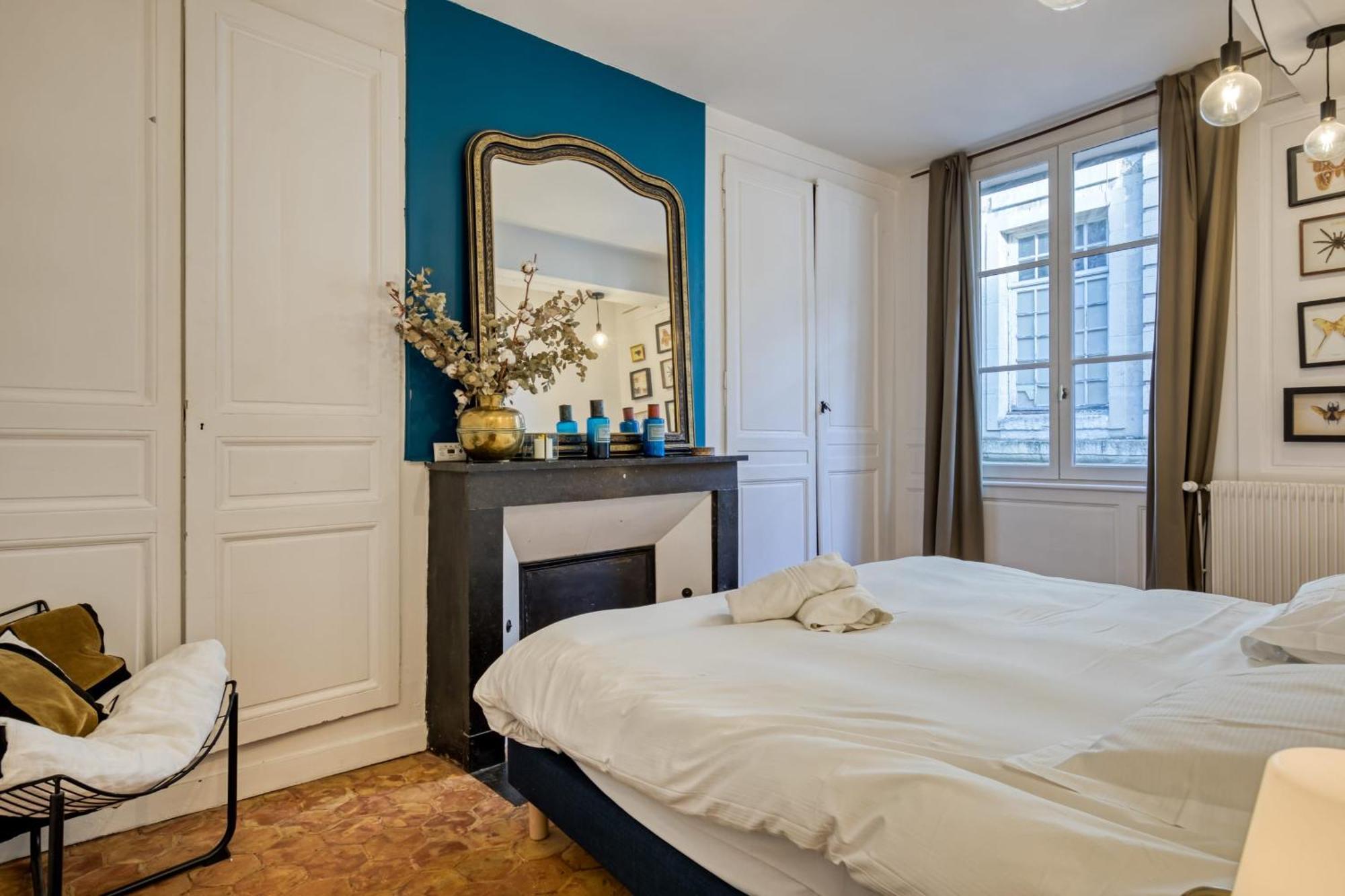 Gerard, Appartement Central Avec Parking Prive Ruan Exterior foto